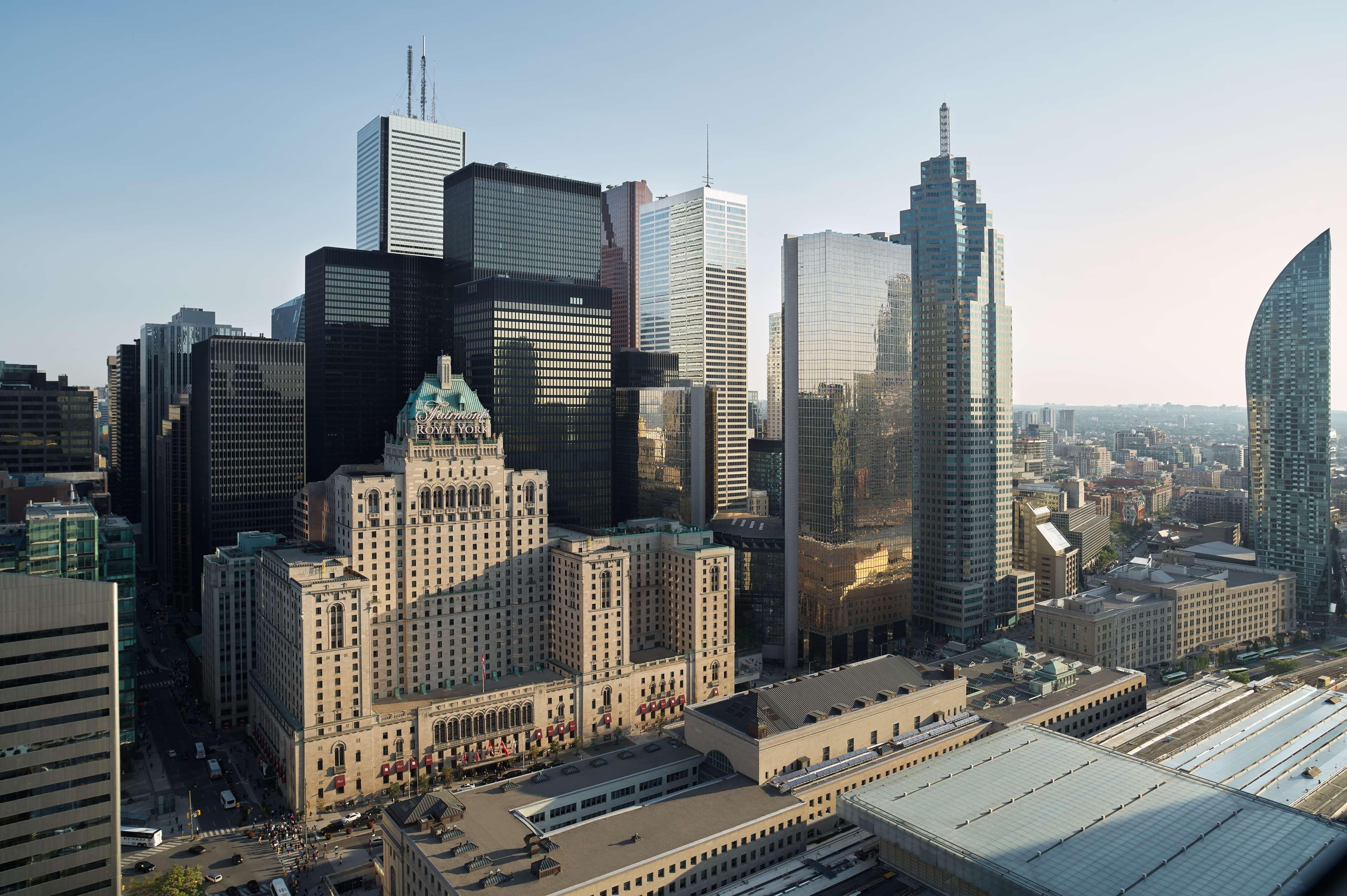 Fairmont Royal York Hotel Торонто Екстериор снимка Toronto