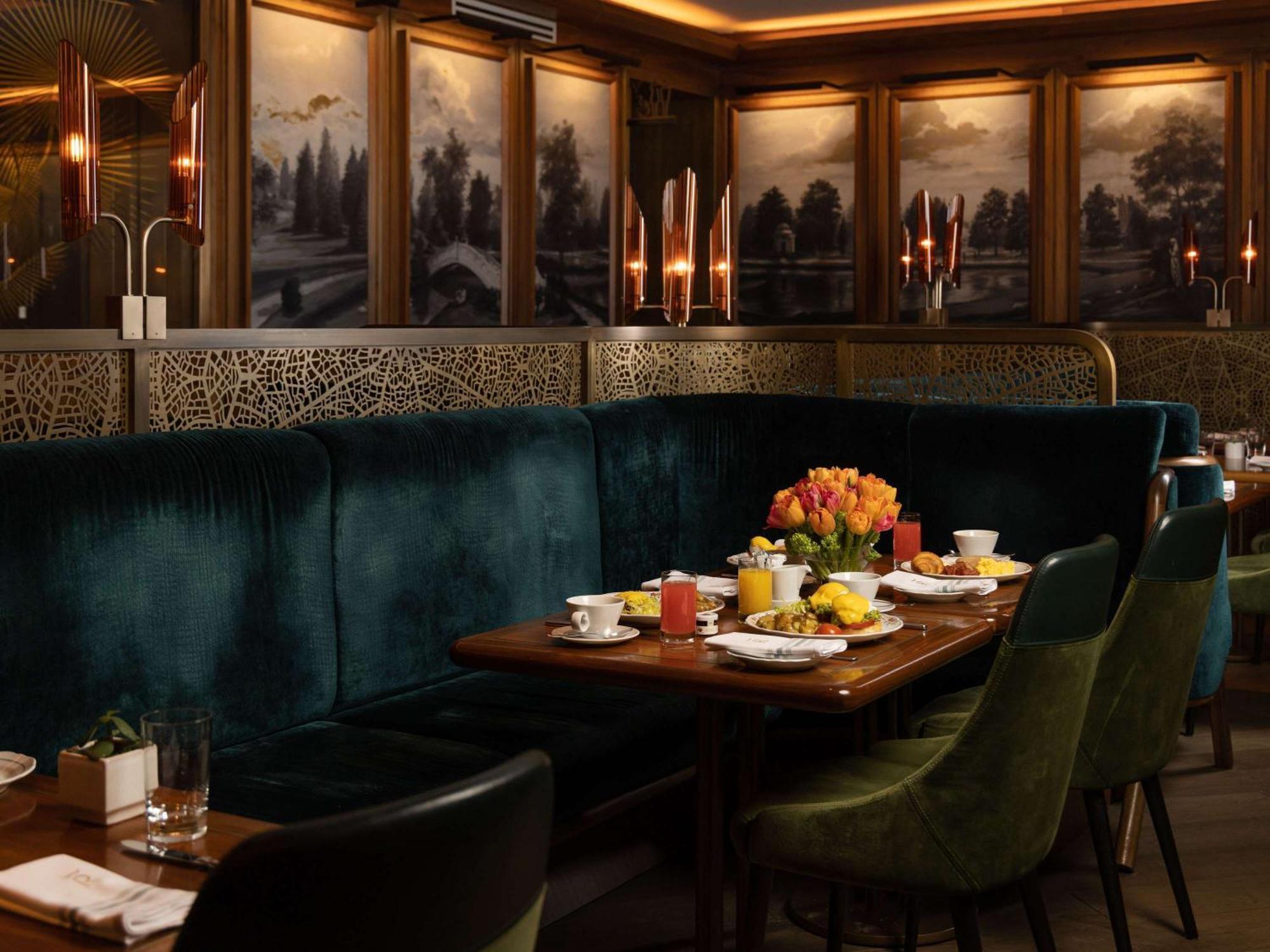 Fairmont Royal York Hotel Торонто Екстериор снимка
